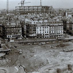 Construction du centre national d’art et de culture Georges-Pompidou, 1971-1977. Archives de Paris, 1514W 99.