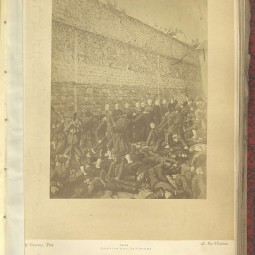 Photomontage du massacre de la rue Haxo, vers 1871. Archives de Paris, D1Z 55.