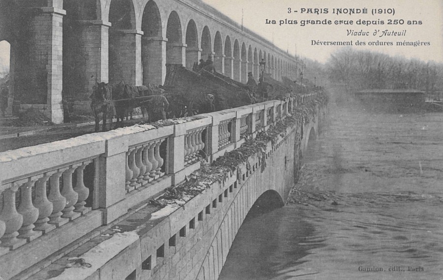 Viaduc d'Auteuil, dversement des ordures mnagres, carte postale, 8Fi 11.