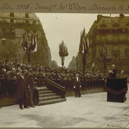 Inauguration de l'avenue du Prsident Wilson, juillet 1918. Archives de Paris, VK3 342.