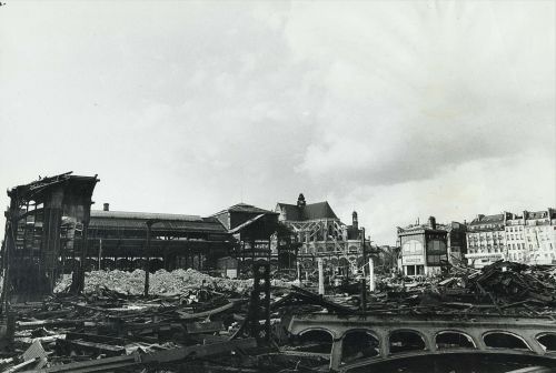 Chantier de dmolition du dernier pavillon des halles, photographie de Pierre Calixte pour la SEMAH, 1972. Archives de Paris, 1514W 99.