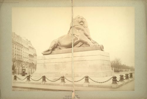 Dossier dacquisition duvres  Frdric Auguste Bartholdi par la Ville de Paris : photographie du Lion de Belfort, place Denfert-Rochereau. Archives de Paris, PEROTIN/10624/72/1 2.