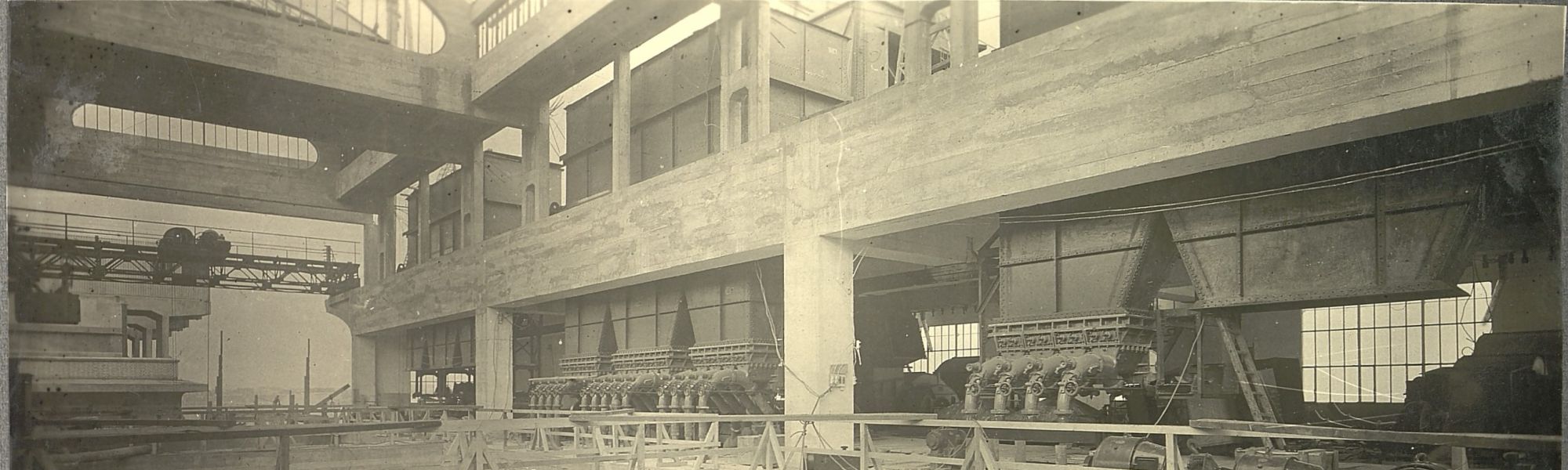 Production et distribution de gaz, d'électricité, d'air comprimé, de chaleur, album de photographies, 1929. Archives de Paris, ATLAS 1035.