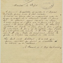 Lettre du personnel de l'hôpital de Lariboisière au préfet pour protester contre le massacre d'Oradour-sur-Glane. Archives de Paris, PEROTIN/1011/44/1 23. 