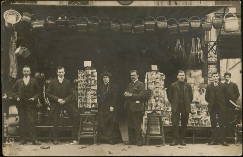 Une droguerie, vers 1905. Archives de Paris, non cotée. 