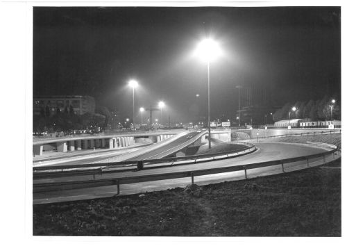 Photographies de la construction du périphérique : porte Maillot, éclairage nuit, 1971. Archives de Paris, 3955W 7