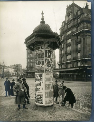 Edifices municipaux, monuments et établissement publics : affaires générales. Colonne affiches, modèle sans lucarne, 1908. Archives de Paris, V37M1 1(44).