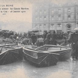 Les canots des équipages de la flotte à Brest, carte postale, 8Fi 11.