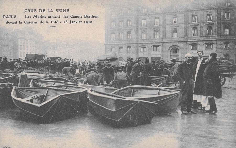 Les canots des quipages de la flotte  Brest, carte postale, 8Fi 11.