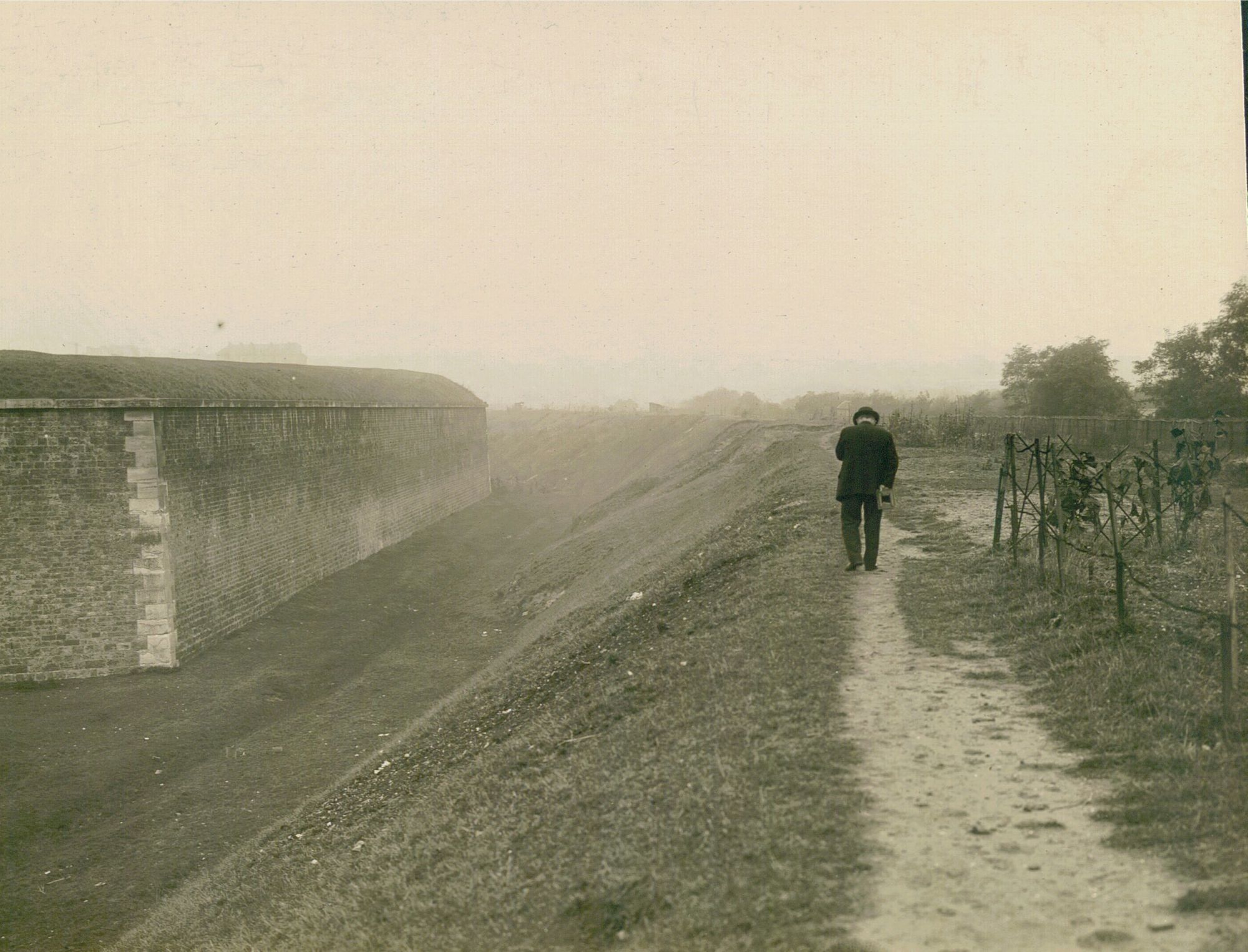 Petite histoire sommaire de la photographie à travers les fonds des Archives de Paris